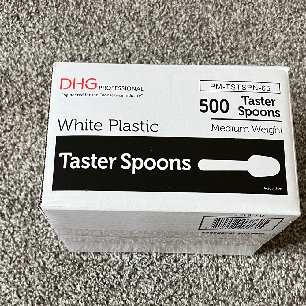 BNWT (sealed) Professional White Plastic Medium Weight Taster Spoons 500 Count